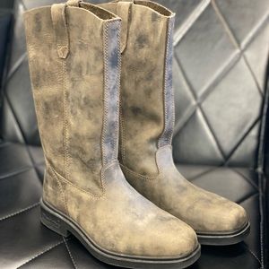 Beautiful blundstone tall boots